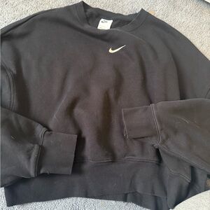 Nike womens Black crew neck